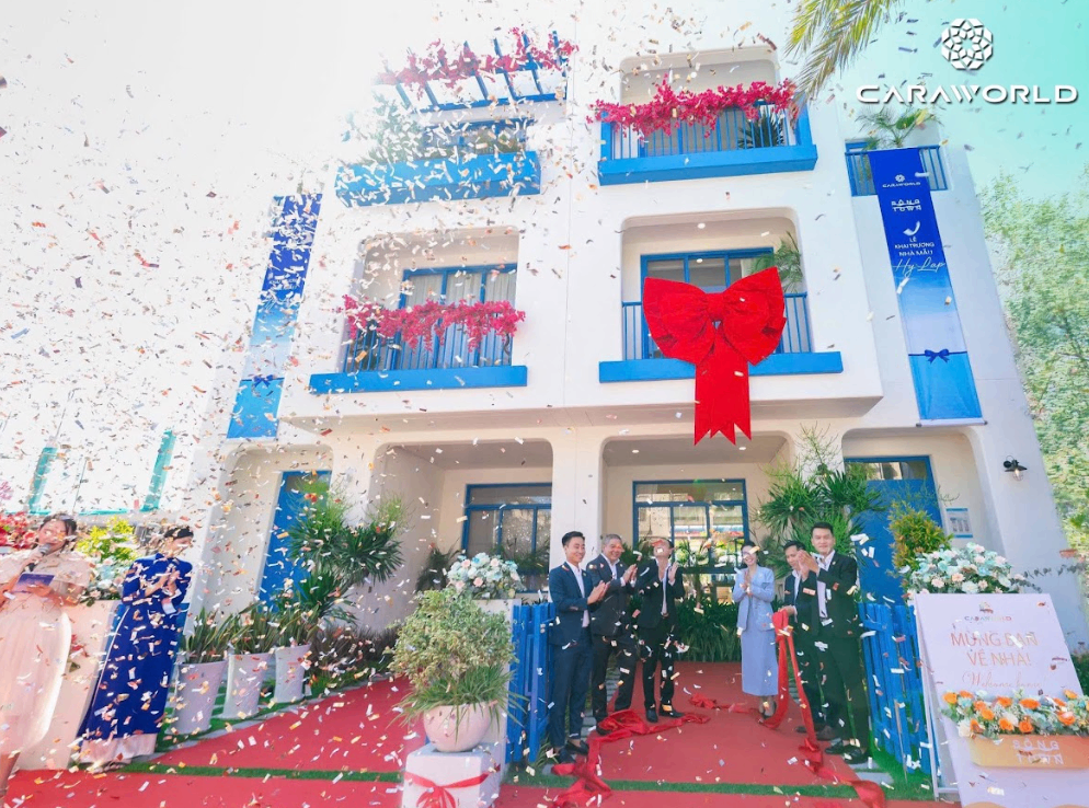 Khám Phá Nhà Mẫu Kiến Trúc Hy Lạp Đầu Tiên Tại Vịnh Biển Cam Ranh