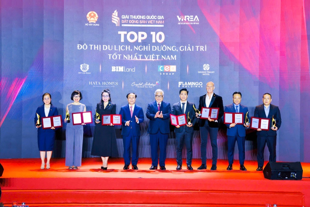 CaraWorld Cam Ranh được vinh danh “Top 10 đô thị du lịch, nghỉ dưỡng, giải trí tốt nhất Việt Nam” - 3